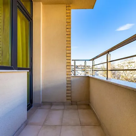Radiant Retreat - Bright 1bd Haven In By Flat Mаnager Пловдив