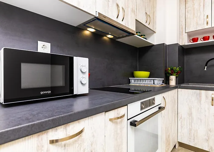 Apartment Radiant Retreat - Bright 1bd Haven In By Flat Mаnager *